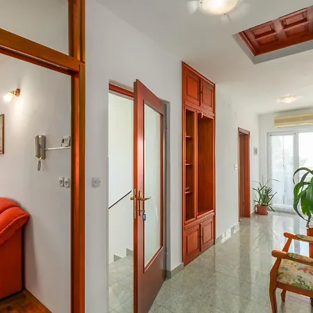 Apartman Anica Stinjan Pula