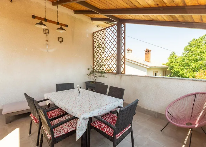 Apartment Anica Stinjan Pula