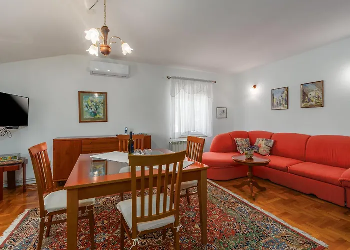 Anica Stinjan Apartamento *