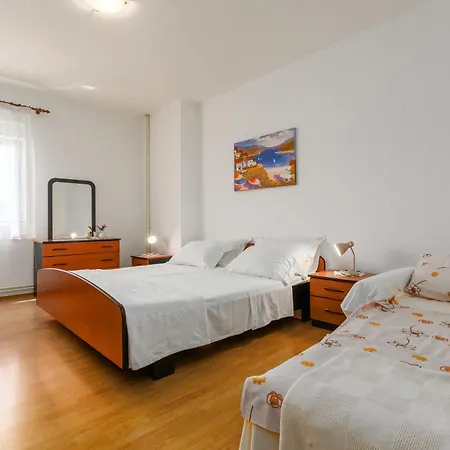 Anica Stinjan Apartment *